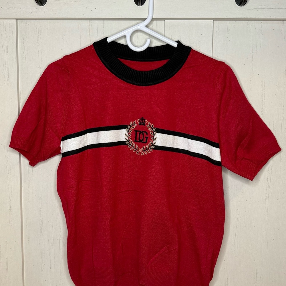 Thai Fashion Vibrant Red Knitted Top with Black Collar